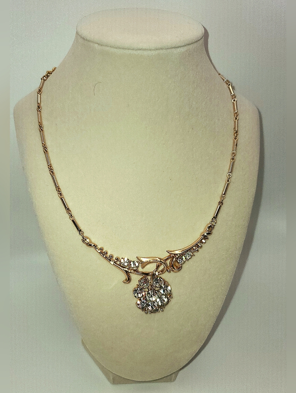 RARE Coro Antique Gold and Crystal Rhinestone "Flirtation" Collar Necklace